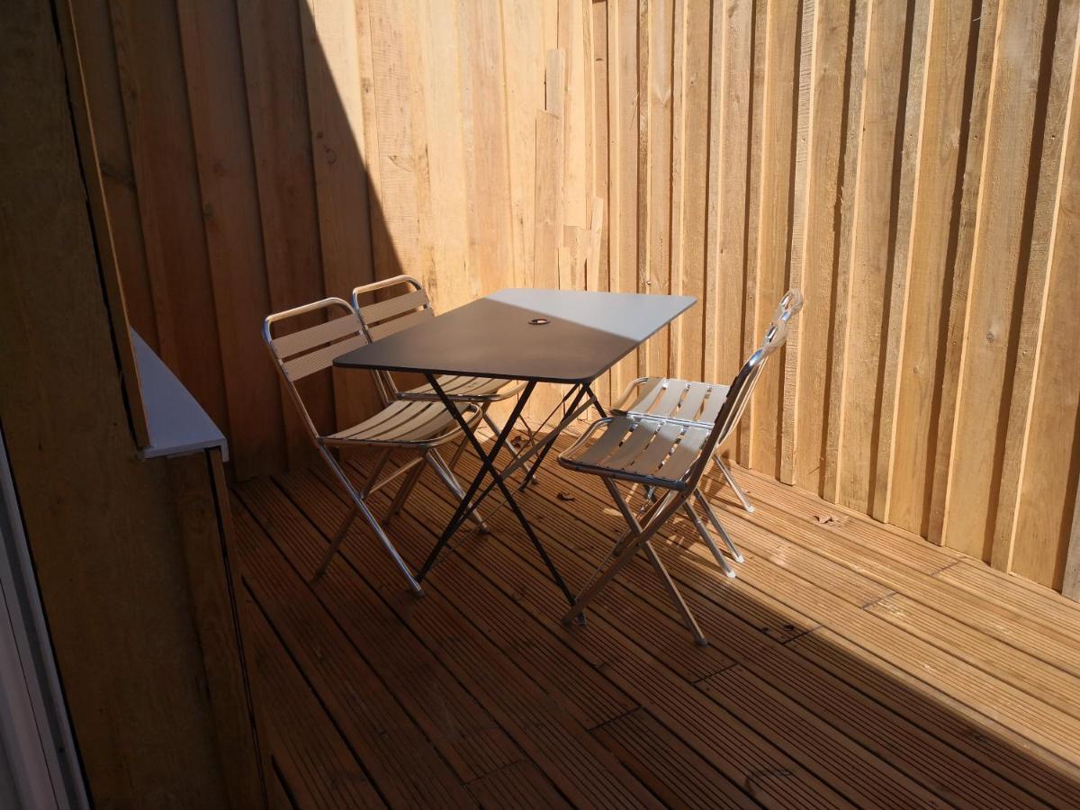 Studio En Plein Centre Ville A 8 Minutes De L'Ocean Le Porge Exterior photo